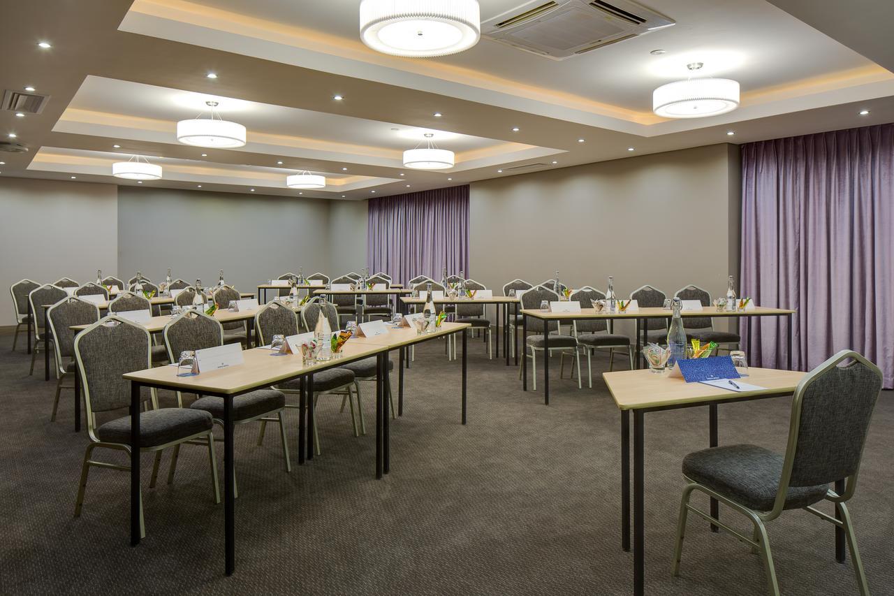 Anew Hotel Hatfield Pretoria Exterior foto