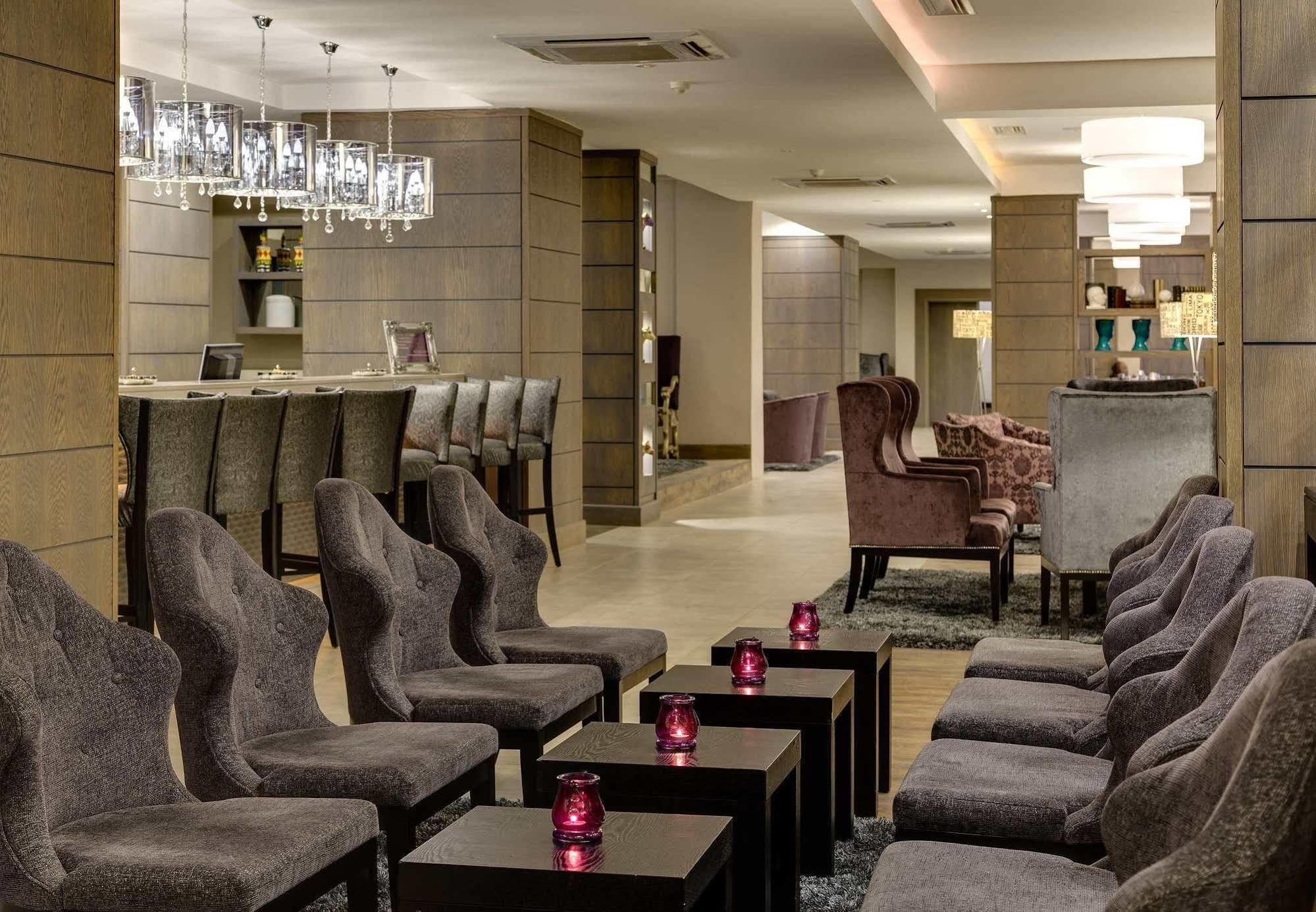 Anew Hotel Hatfield Pretoria Exterior foto